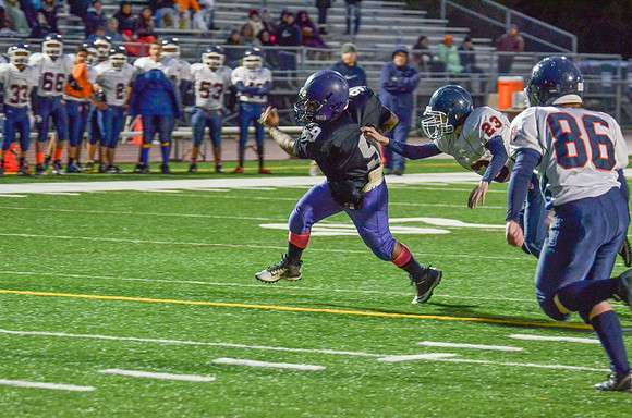 Freshman_B-FB-2013-152