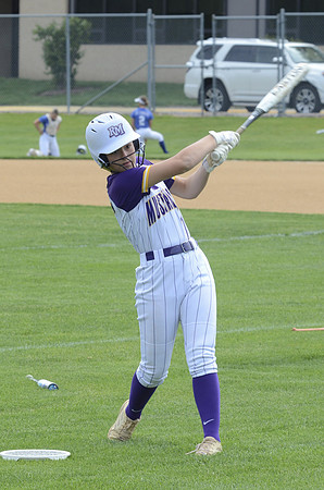 RMHS-2025-Softball_029