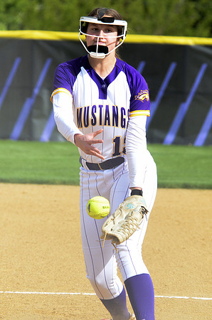 RMHS-2025-Softball_331