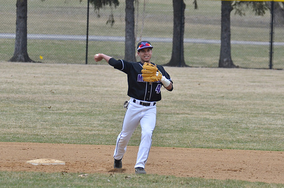 RMHS-Baseball_2014-008