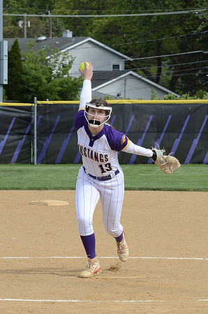 RMHS-2025-Softball_308