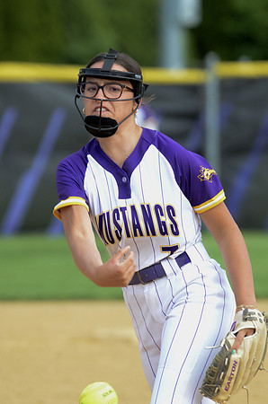 RMHS-2025-Softball_401
