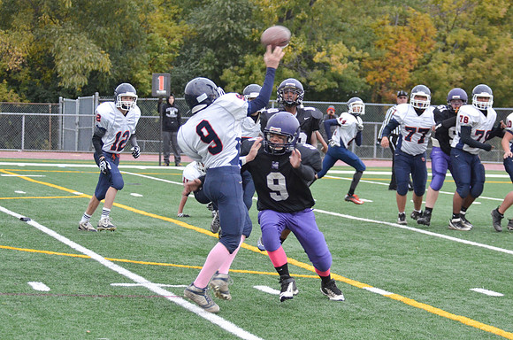 Freshman_B-FB-2013-30