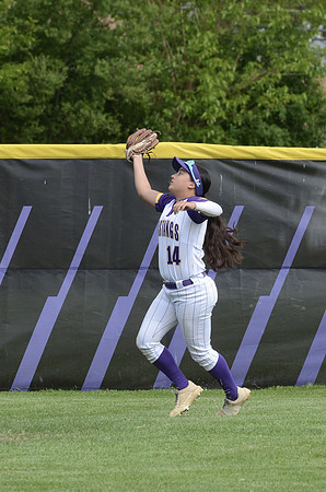 RMHS-2025-Softball_244