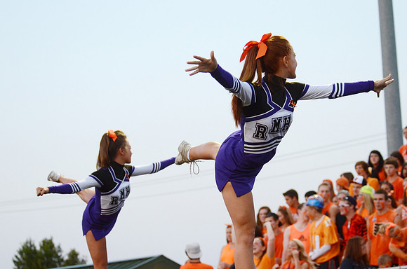 RMHS-Cheer-2013-0040