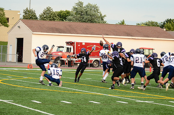 RMHS-SophomoreFB-2013-73