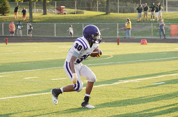 RMHS-SophomoreFB-2013-0021