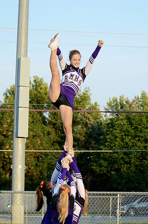 RMHS-Cheer-2013-0038