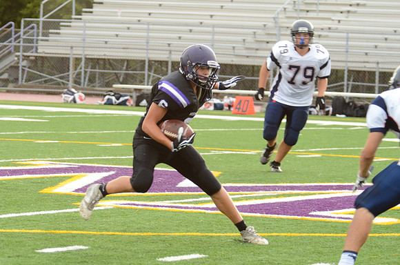 RMHS-SophomoreFB-2013-41