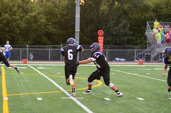 RMHS-SophomoreFB-2013-103