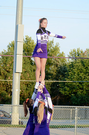 RMHS-Cheer-2013-0037