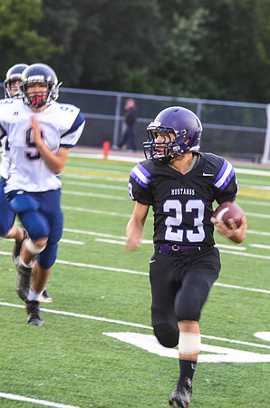 RMHS-SophomoreFB-2013-96