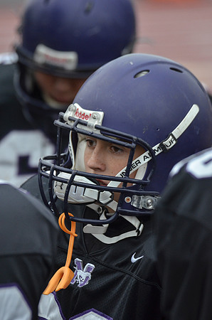 Freshman_B-FB-2013-44