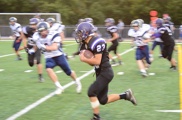 RMHS-SophomoreFB-2013-104