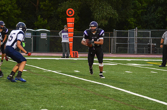 RMHS-SophomoreFB-2013-117