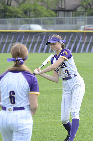 RMHS-2025-Softball_084