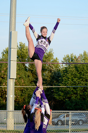 RMHS-Cheer-2013-0039