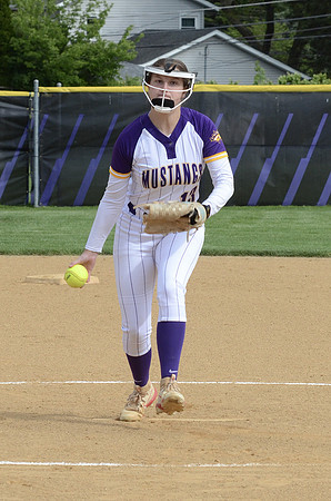 RMHS-2025-Softball_309