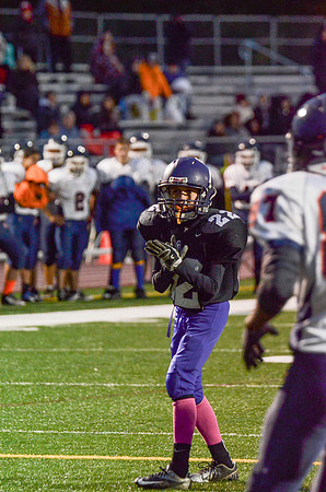 Freshman_B-FB-2013-148
