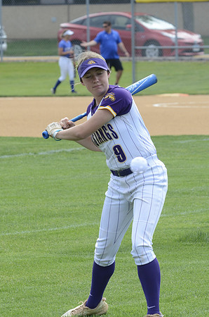 RMHS-2025-Softball_022