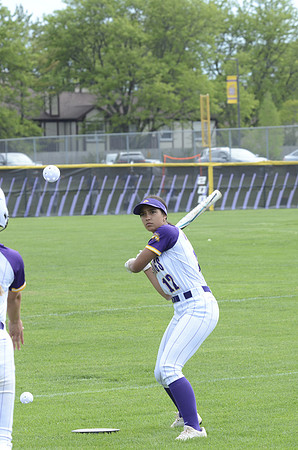 RMHS-2025-Softball_037