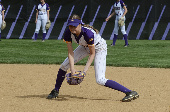 RMHS-2025-Softball_140