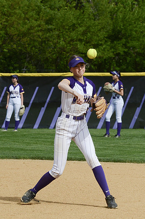RMHS-2025-Softball_143