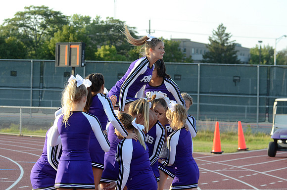 RMHS-Cheer-Poms-2017_0003
