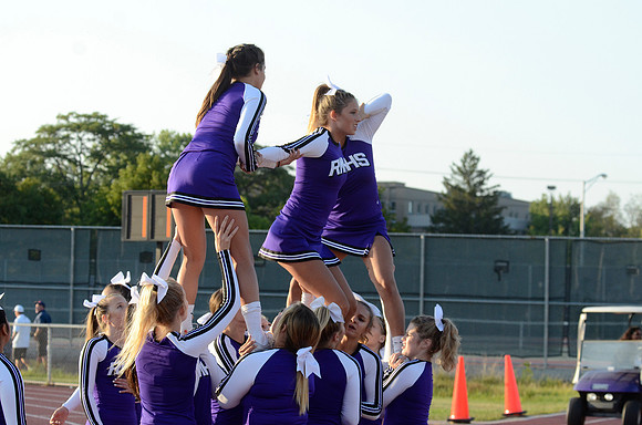 RMHS-Cheer-Poms-2017_0006
