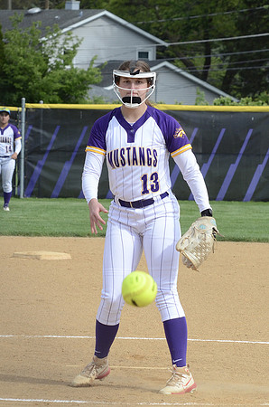 RMHS-2025-Softball_315
