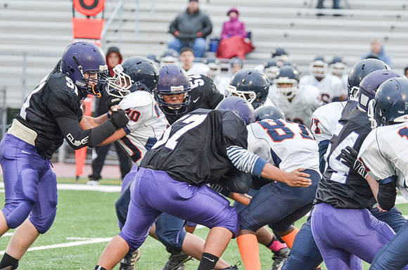 Freshman_B-FB-2013-60