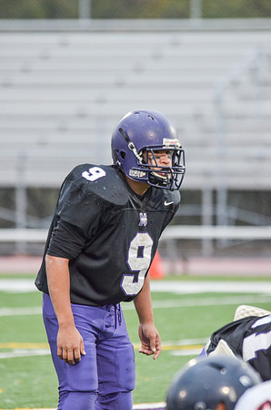 Freshman_B-FB-2013-63