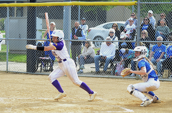 RMHS-2025-Softball_375