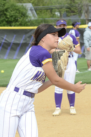 RMHS-2025-Softball_214