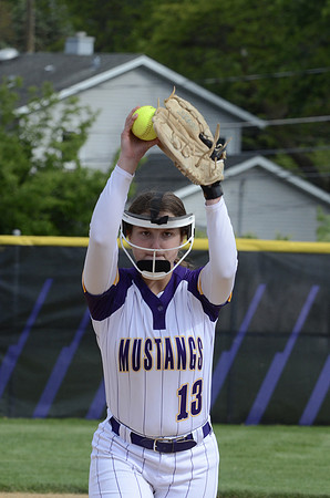 RMHS-2025-Softball_317