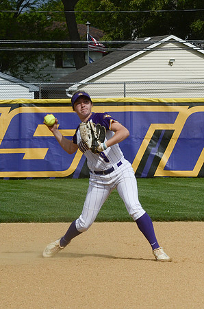 RMHS-2025-Softball_135