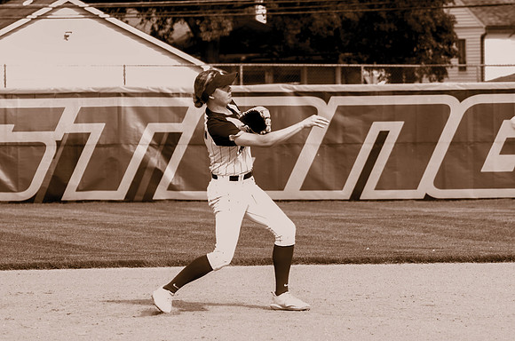 RMHS-2025-Softball_195