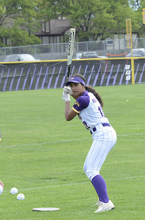 RMHS-2025-Softball_038