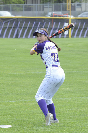 RMHS-2025-Softball_044
