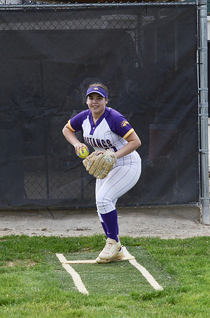 RMHS-2025-Softball_110