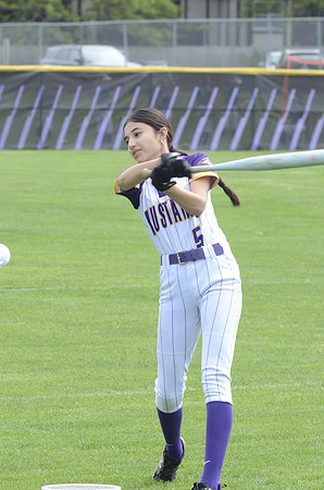 RMHS-2025-Softball_054