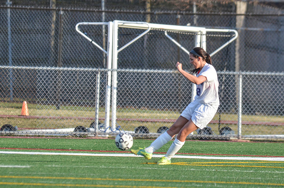 RMHS-Girls Soccer_2014-009