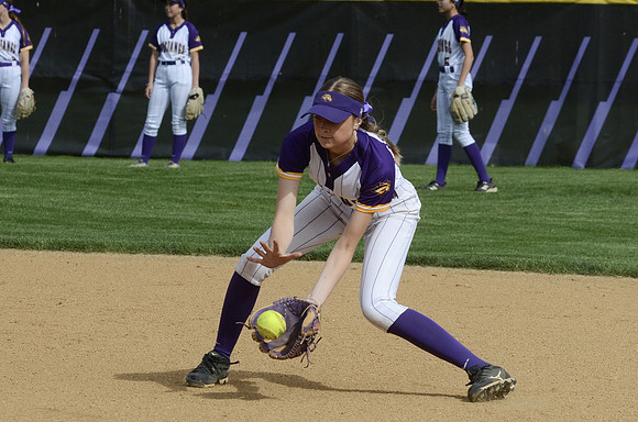 RMHS-2025-Softball_139