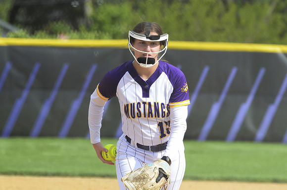 RMHS-2025-Softball_328