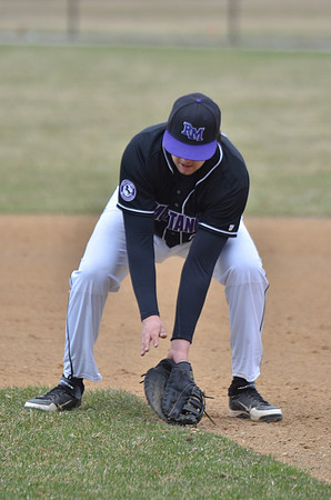 RMHS-Baseball_2014-003