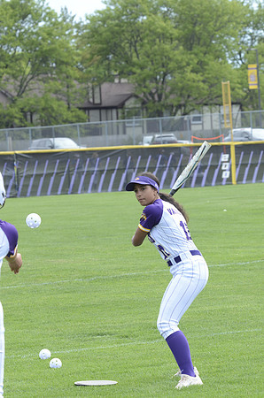 RMHS-2025-Softball_041
