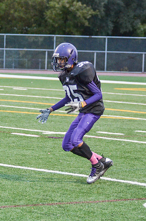 Freshman_B-FB-2013-106