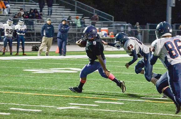 Freshman_B-FB-2013-151