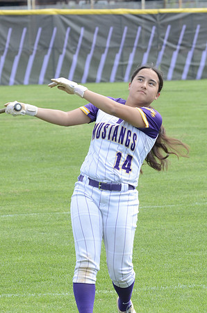 RMHS-2025-Softball_065