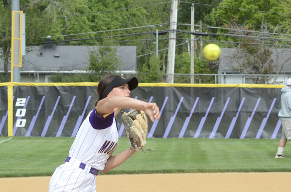 RMHS-2025-Softball_215